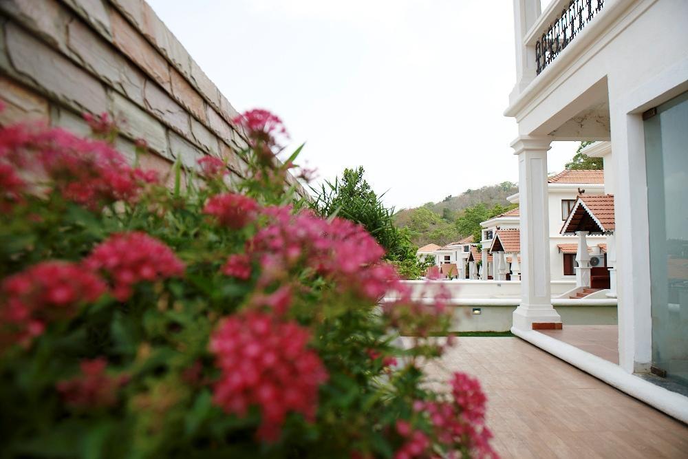 Pinto Rosario Square Resort Ucassaim Kültér fotó